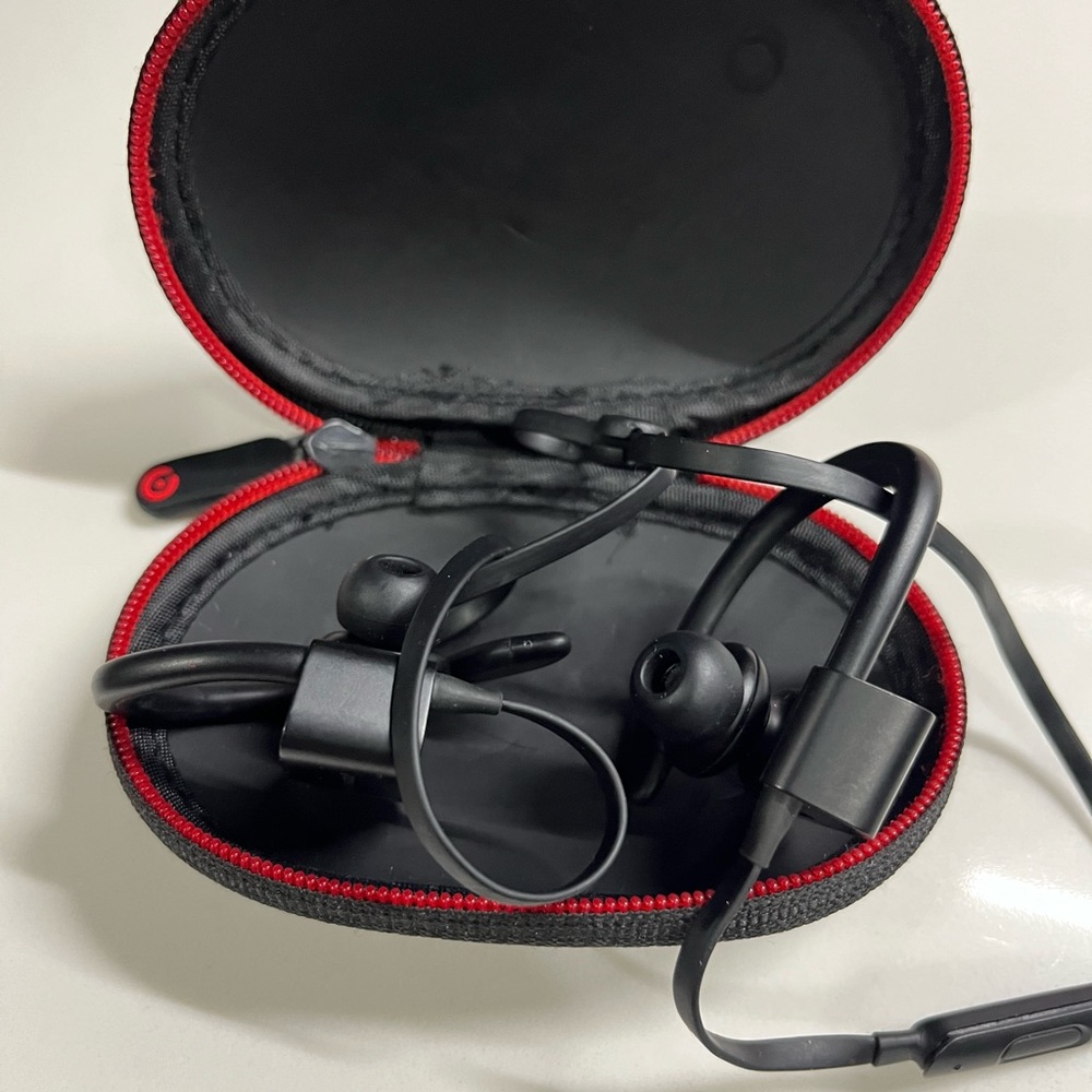 Powerbeats 3
